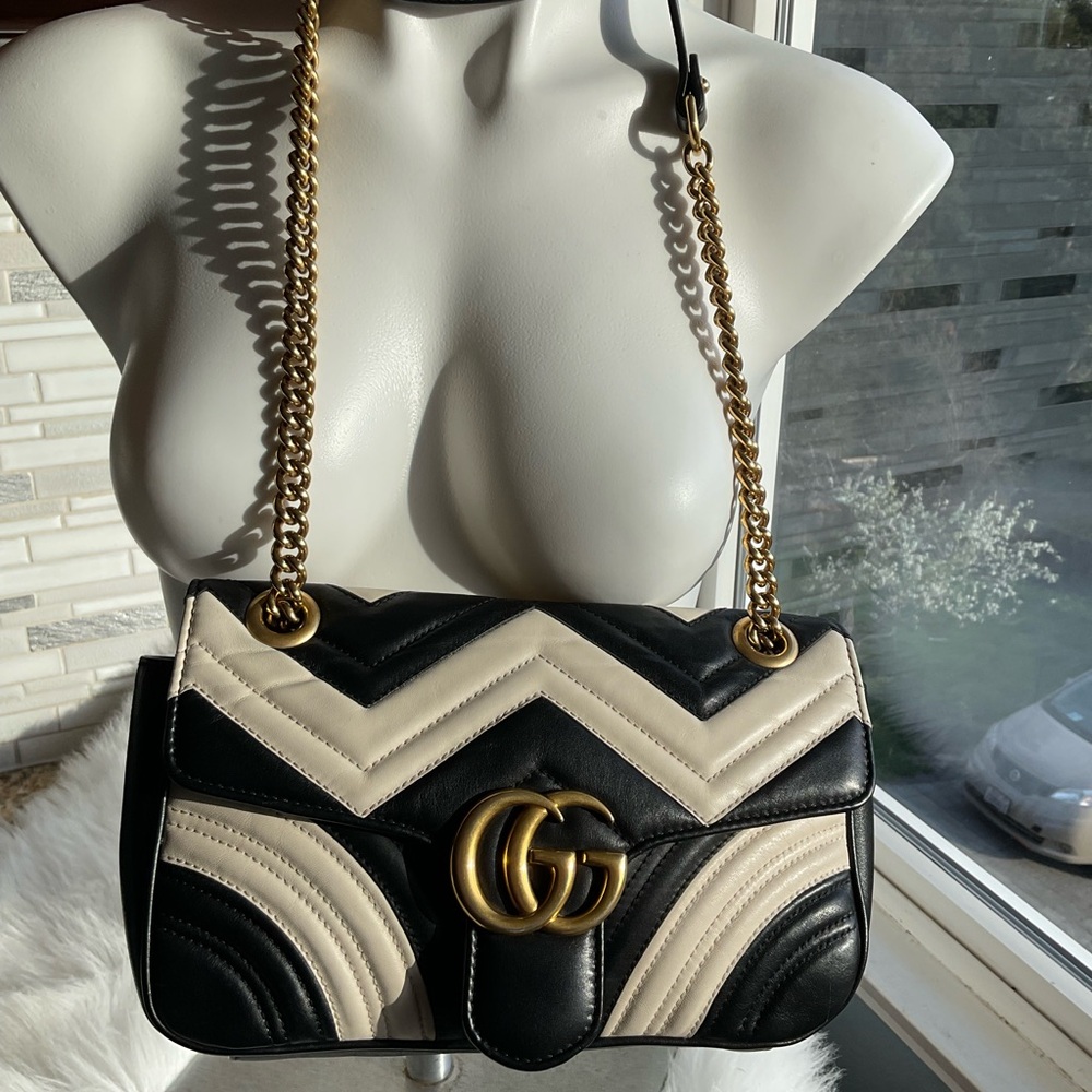 Gucci Marmont GG Black White Chevron Matelasse Leather Fold Over Flap Bag